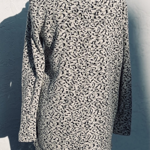 ELODIE Women's NWT Soft Coat/Sweater "L" pockets ivory & black  Casual coat - Picture 3 of 7